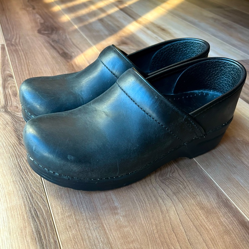 Dansko Black Clogs Size:38